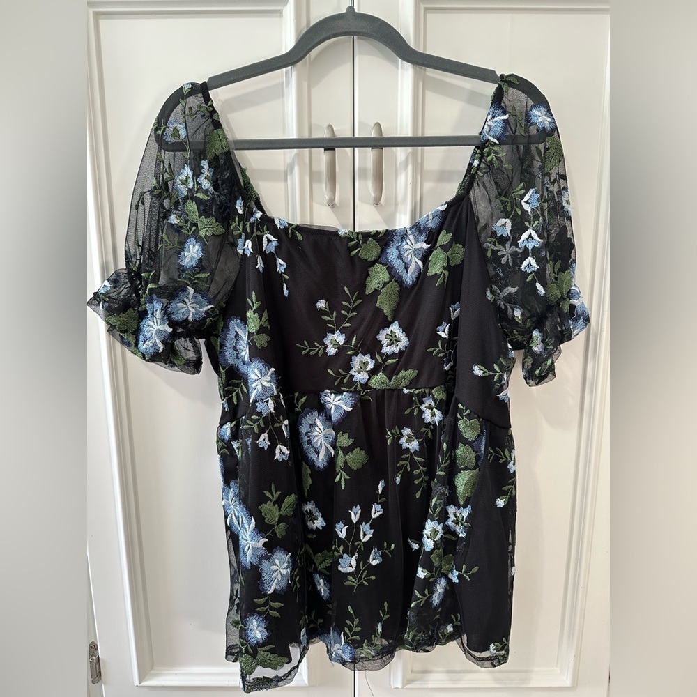 NWT Sugarfox babydoll flower embroidered top.